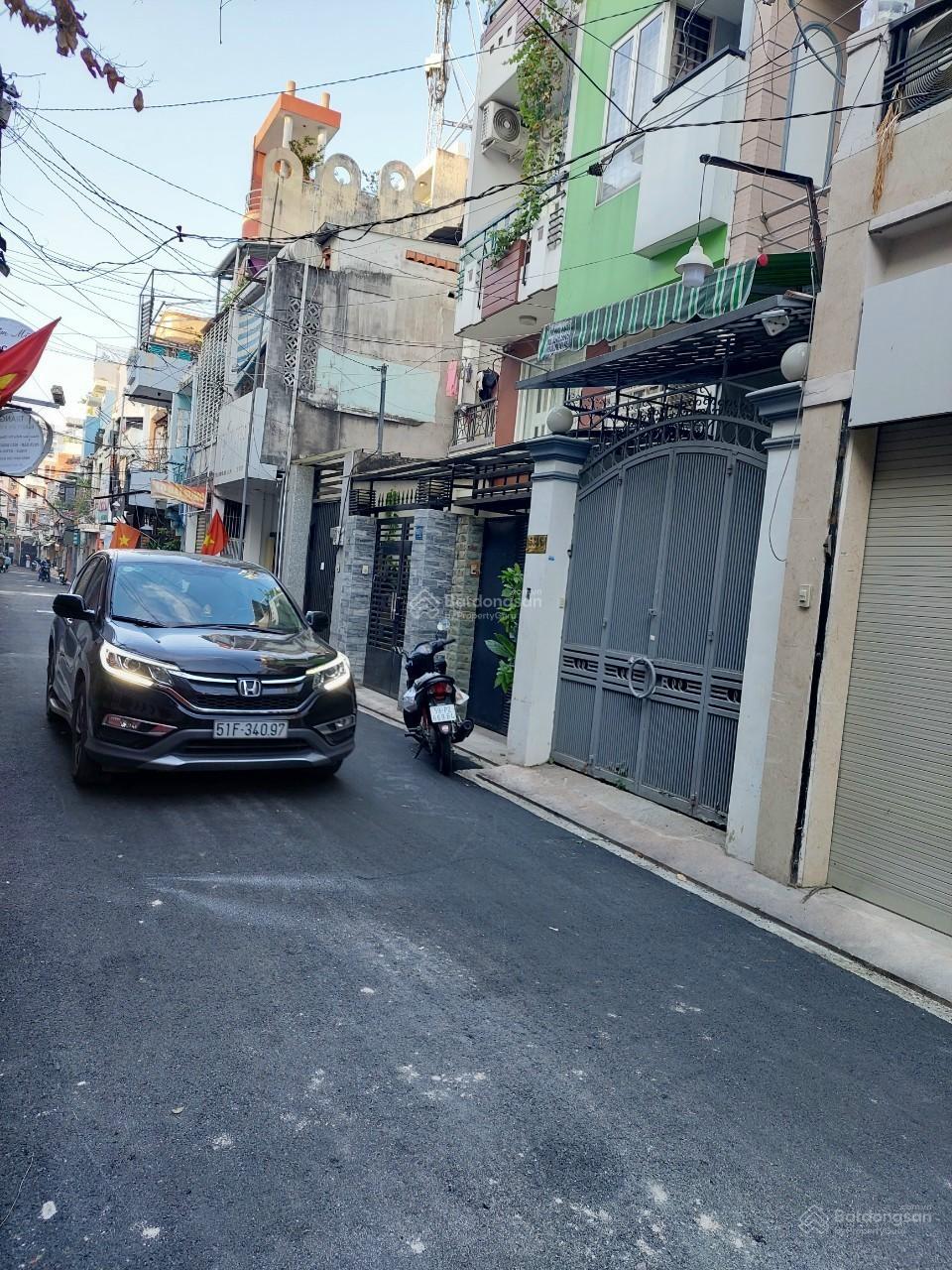 Hàng hiếm. Cần bán Gấp khuôn đất đẹp Bùi Đình Túy. DT: 7x20m. Nở hậu nhẹ. Khu xây cao tầng Hàng hiếm. Cần bán Gấp khuôn đất đẹp Bùi Đình Túy. DT: 7x20m. Nở hậu nhẹ. Khu xây cao tầng