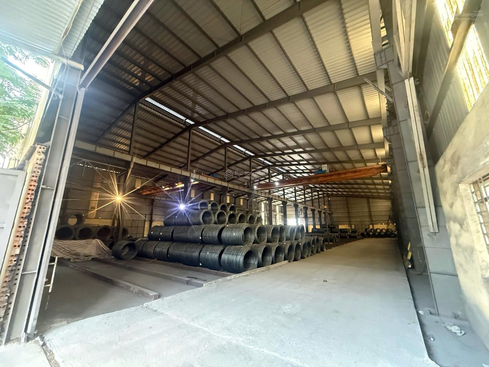 Cho thuê kho, nhà xưởng 2500m2 tại cụm cn Đan Phượng, Hà Nội, giá 90 nghìn / m2