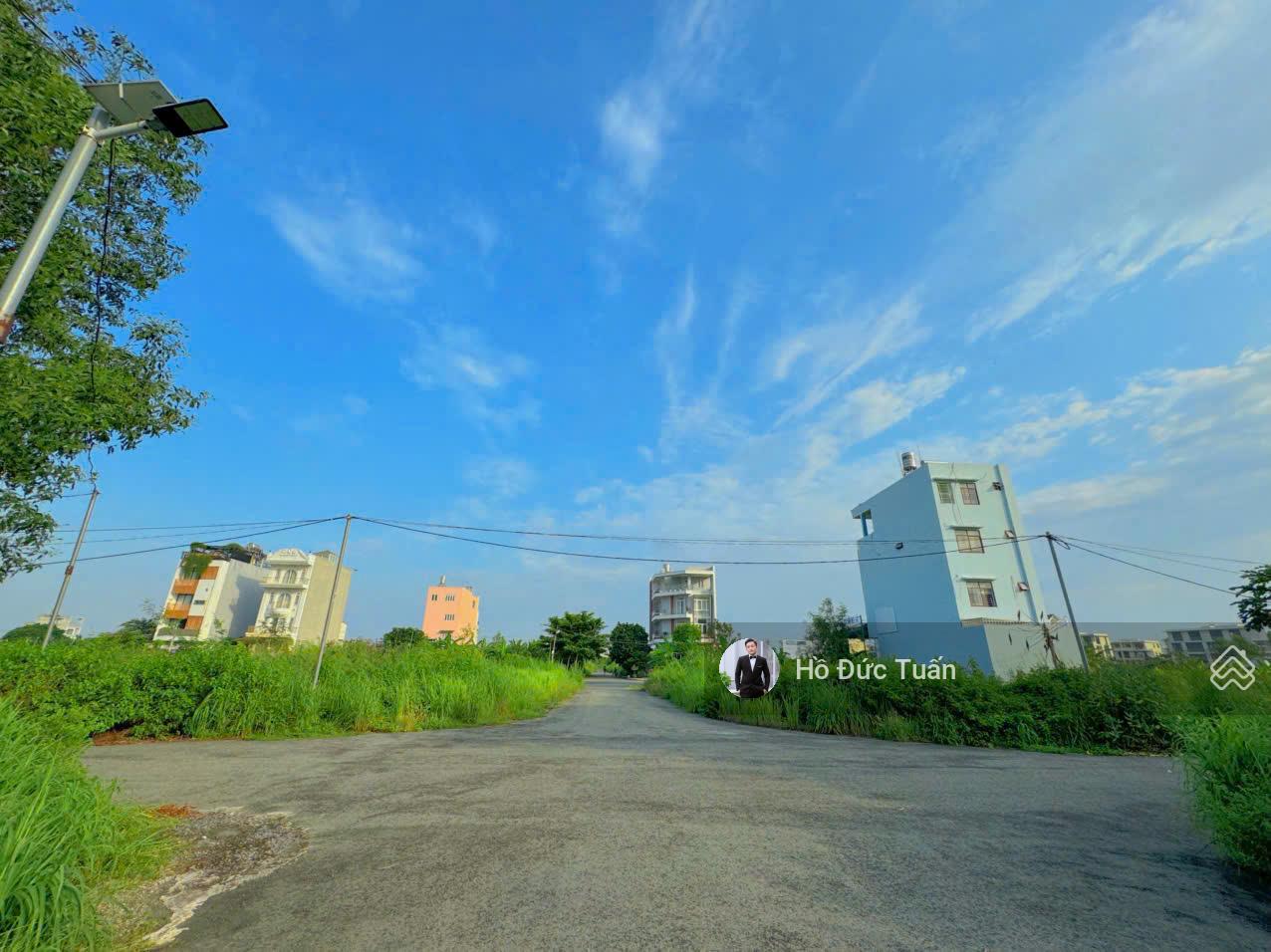 Bán lô đất 100m2 thuộc dự án Sở Văn Hóa, Quận 9 giá siêu tốt cần bán nhanh