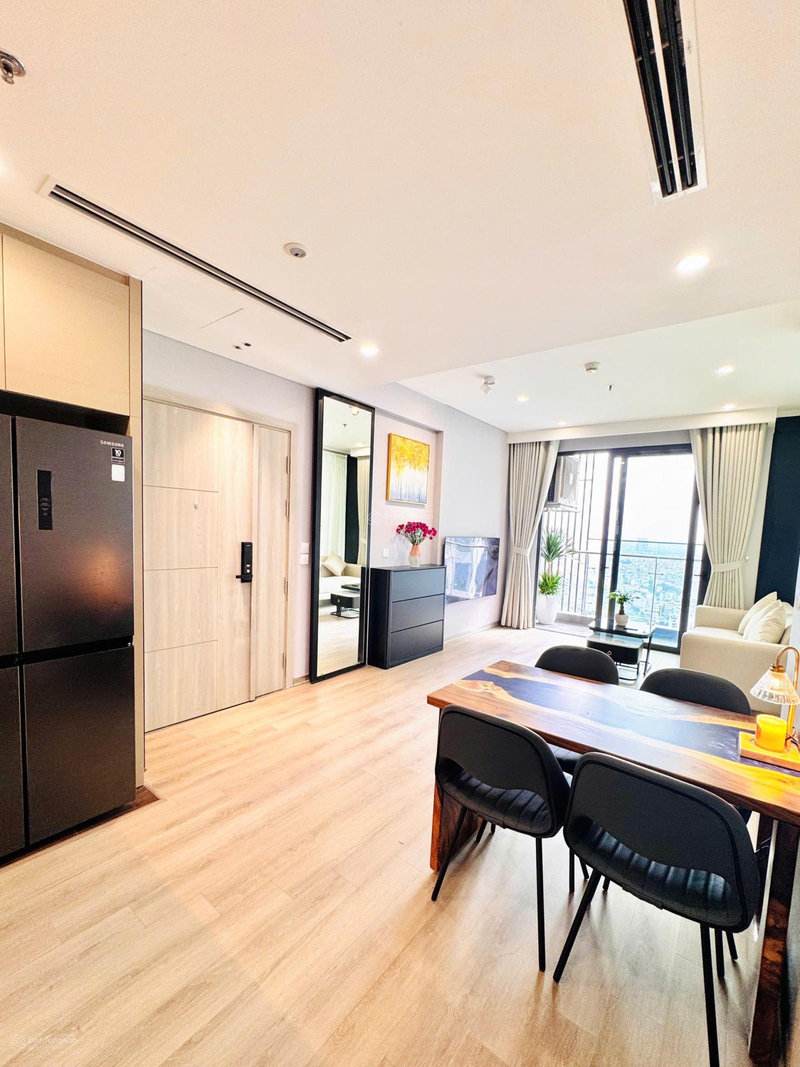 Chính chủ bán căn 3PN full nội thất mới chưa ở, view bể bơi Masterise West Height. L/h: 0975 982 ***