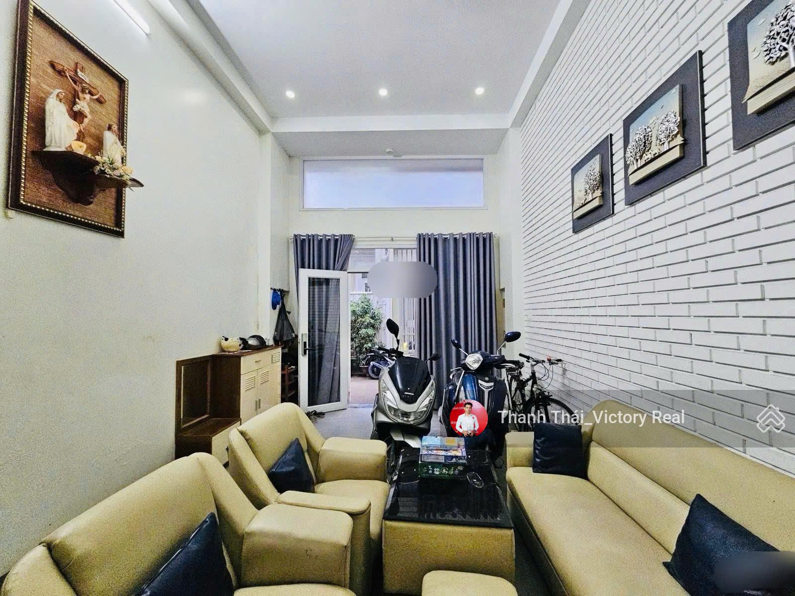 Bán nhà HXH 766 CMT8, DT: 3.9 x 16.2m [CN 60.5m2] 2 lầu - 12 tỷ TL