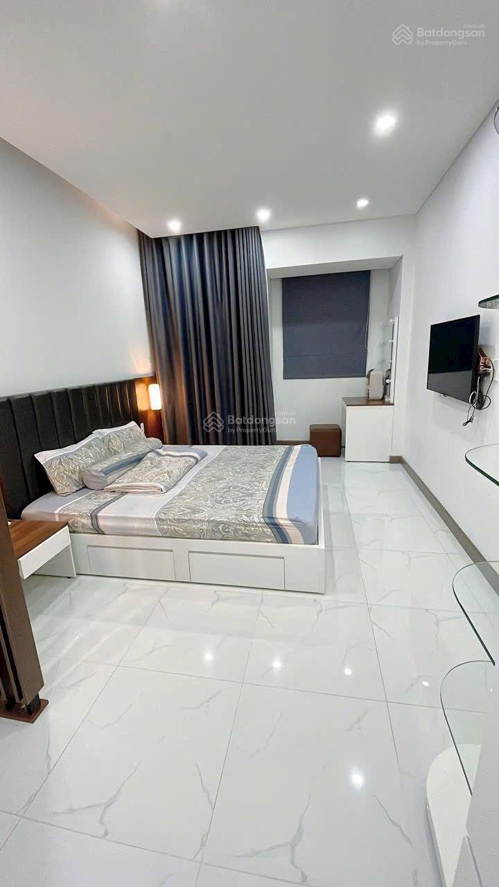 NHÀ GẤP - 3 TẦNG - HXH - DT: 85M2 - GIÁ 6,5 TỶ - TÔ NGỌC VÂN - GẦN PHẠM VĂN ĐỒNG