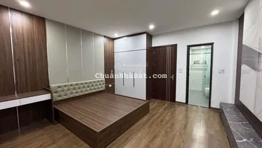 10,85 Tỷ - Nhà Bồ Đề 40m2 - 6 tầng thang máy - gần cầu Chương Dương - đầy đủ nội thất ở luôn