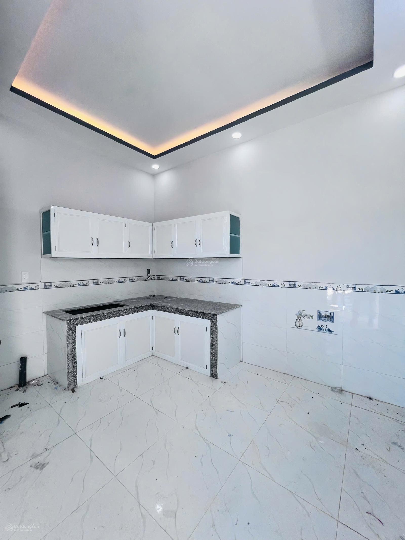 Nhà mới ngay góc, đường oto 2wc2pn 32m2 ,ngã 3 giòng, 650tr hổ trợ vay, Khu đông dân Nhà mới ngay góc, đường oto 2wc2pn 32m2 ,ngã 3 giòng, 650tr hổ trợ vay, Khu đông dân