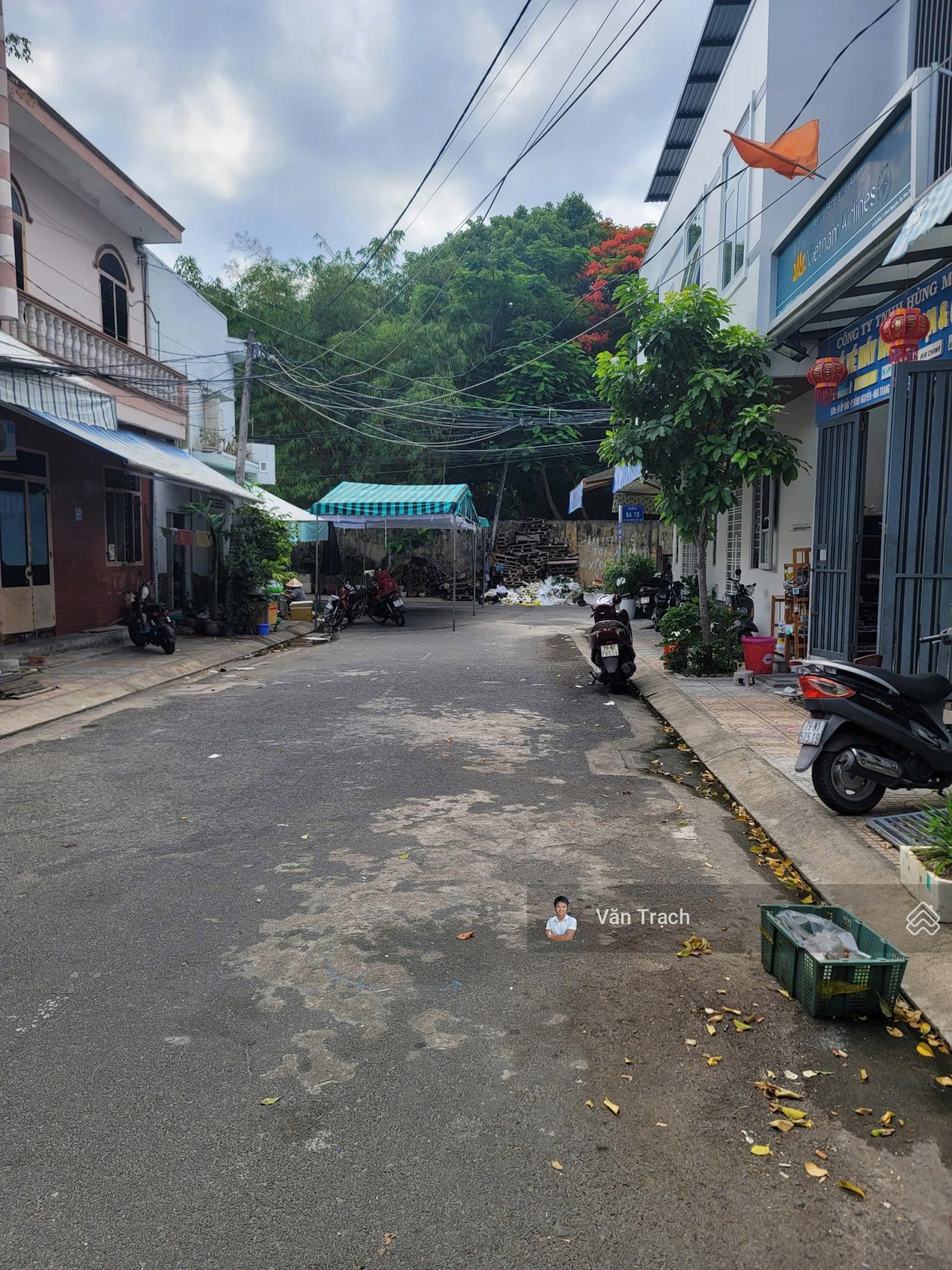 Bán nhà cấp 4 Ấp Bắc Vĩnh Nguyên Nha Trang sổ riêng hướng Tây Nam đường 10m cách biển 500m