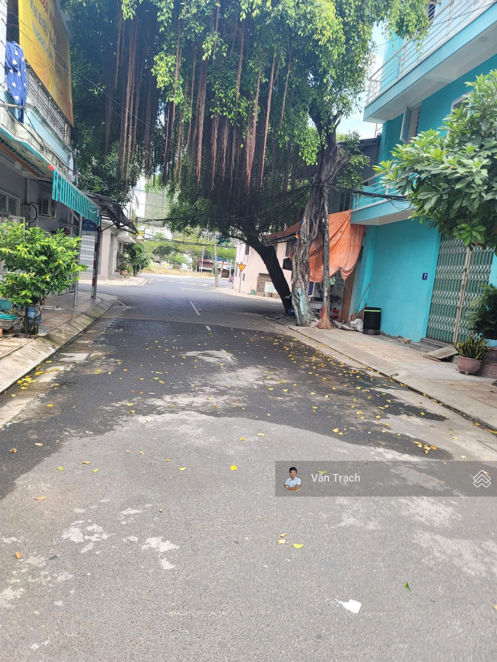 Bán nhà cấp 4 Ấp Bắc Vĩnh Nguyên Nha Trang sổ riêng hướng Tây Nam đường 10m cách biển 500m