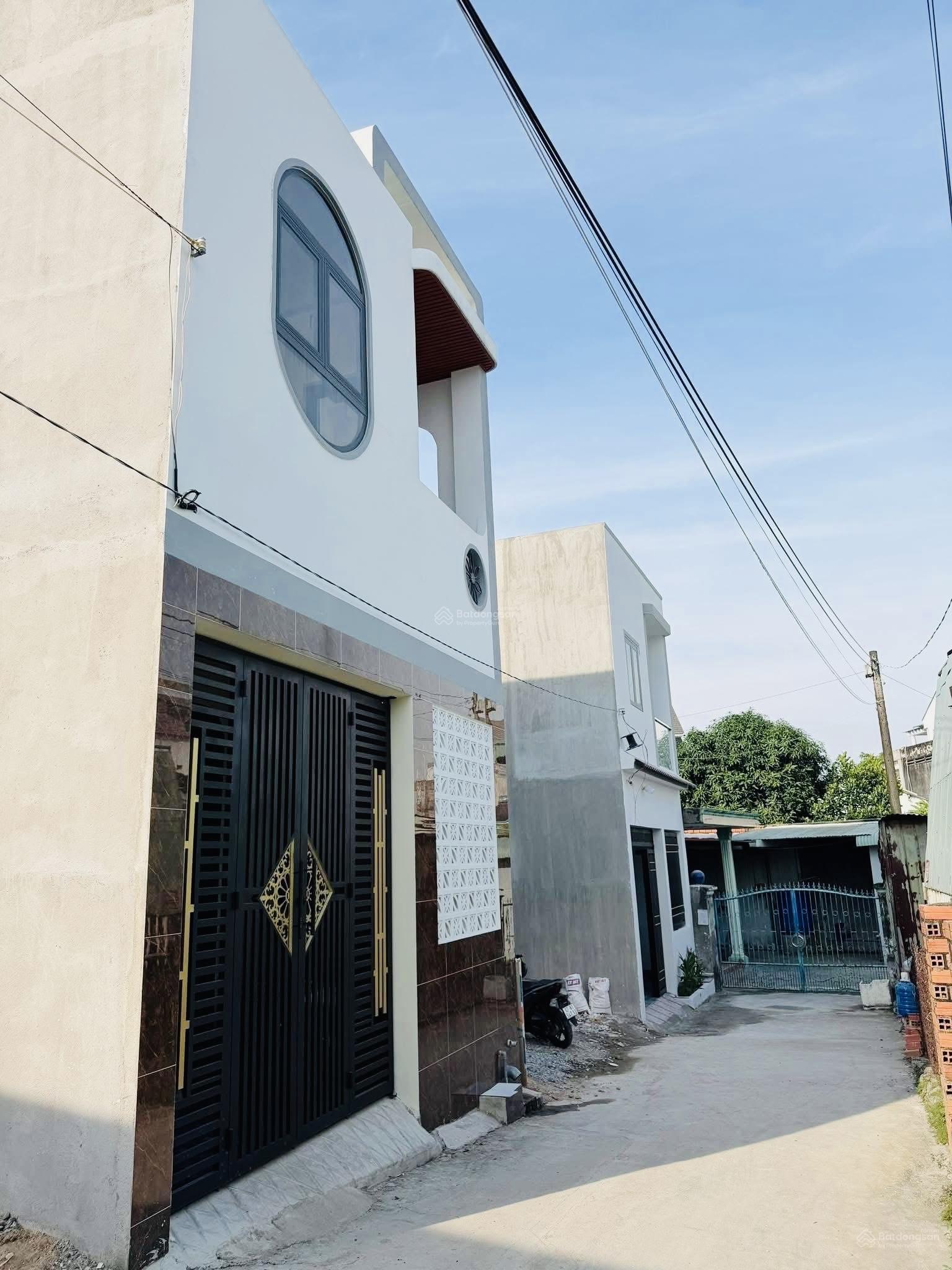 Chủ gửi bán nhà 1 trệt 1 lầu phương Biên Hoà (Bửu Hoà cũ). DT: 5,5x10,8=66m2. Giá: 2tỷ750 bớt lộc