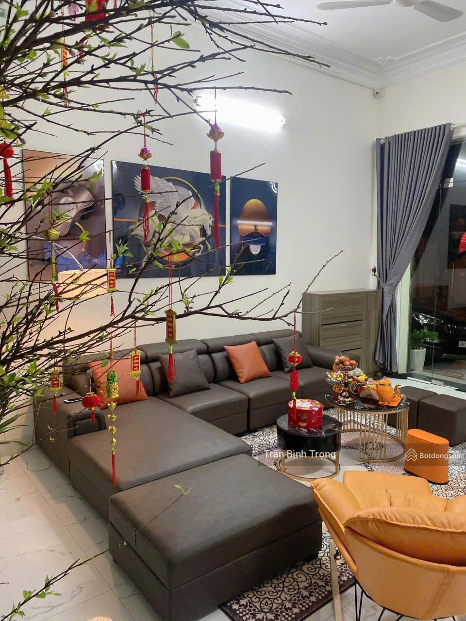 Bán nhà 3 tầng, KĐT Nam Vĩnh Yên, 4,8xx tỷ, 100m2, hàng hiếm tại Thanh Trù, Vĩnh Yên, Vĩnh Phúc