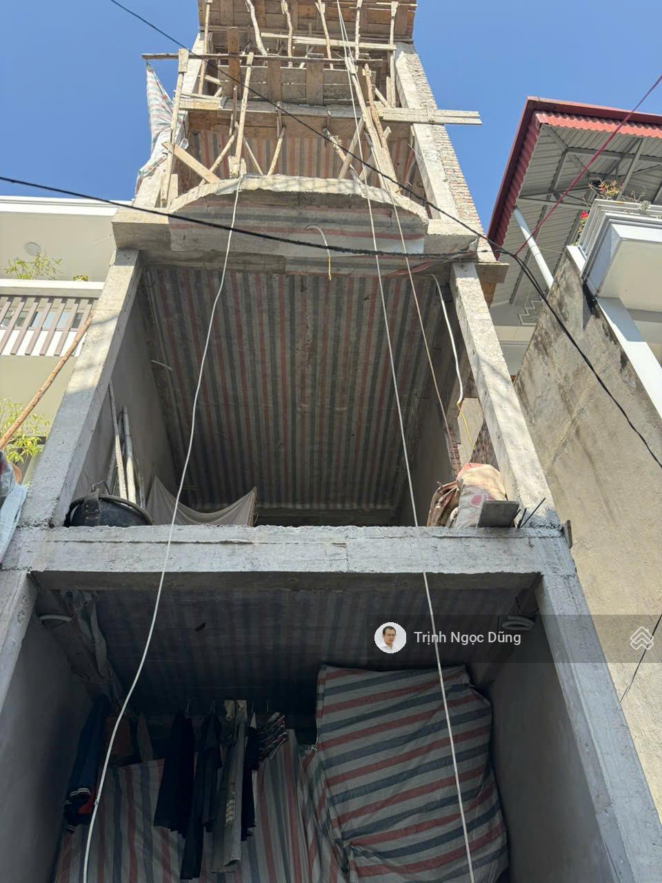 Bán nhà 5 tầng độc lập có thang máy mặt ngõ Hồ Sen - Lê Chân - Hải Phòng, ô tô vào nhà, giá 7.4 tỷ