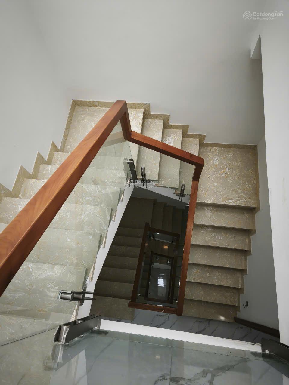 HXH đường Nguyễn Văn Đậu, P.7 Bình Thạnh, 4 tầng, DT 41m (3,7x11m), giá 8,5 tỷ