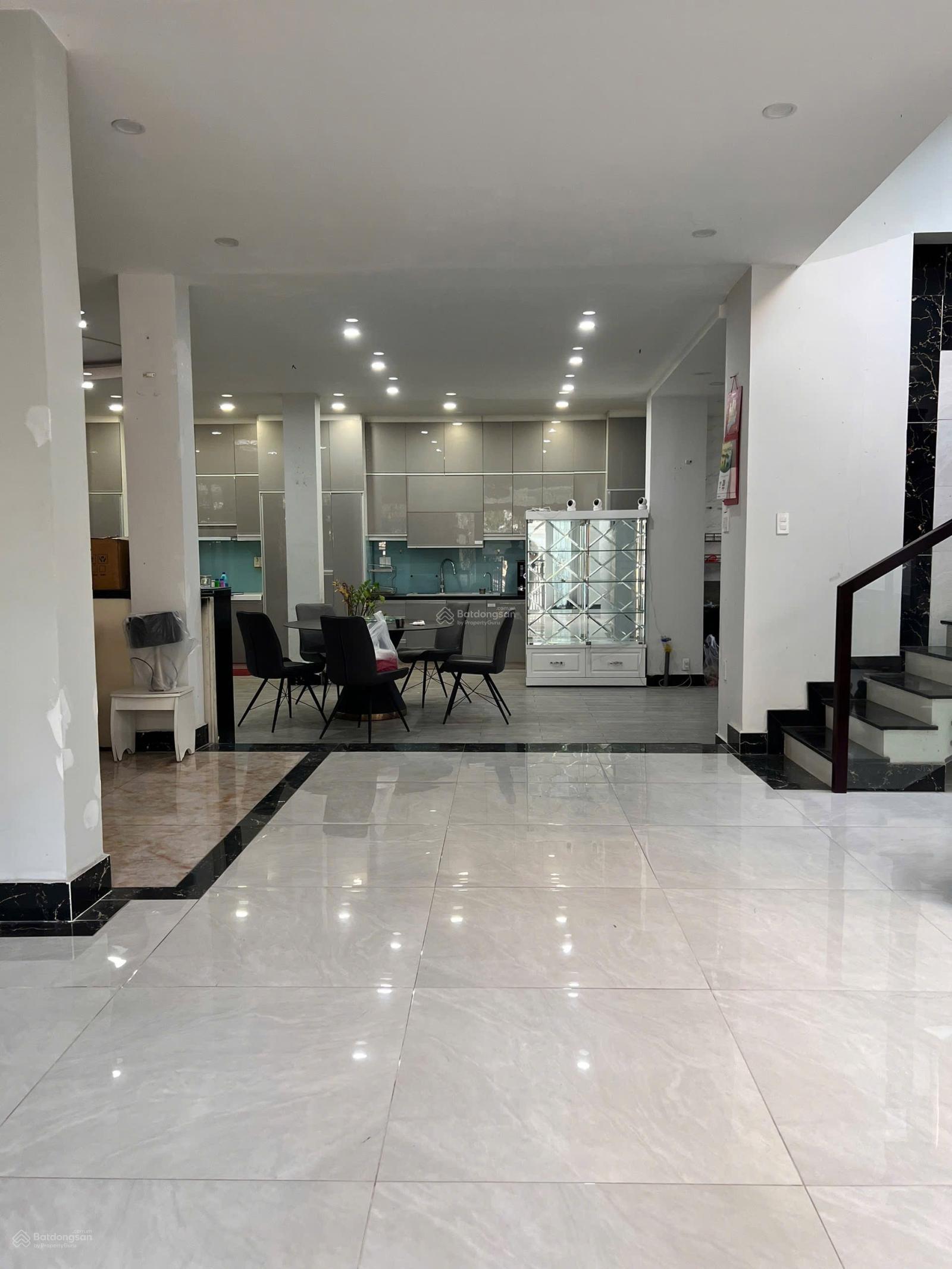 Bán Biệt Thự KDC Hà Đô hầm + 4 tầng mặt tiền Tạ Hiện DT 270m2 (15m x 18m) giá 55 tỷ - sổ hồng riêng Bán Biệt Thự KDC Hà Đô hầm + 4 tầng mặt tiền Tạ Hiện DT 270m2 (15m x 18m) giá 55 tỷ - sổ hồng riêng