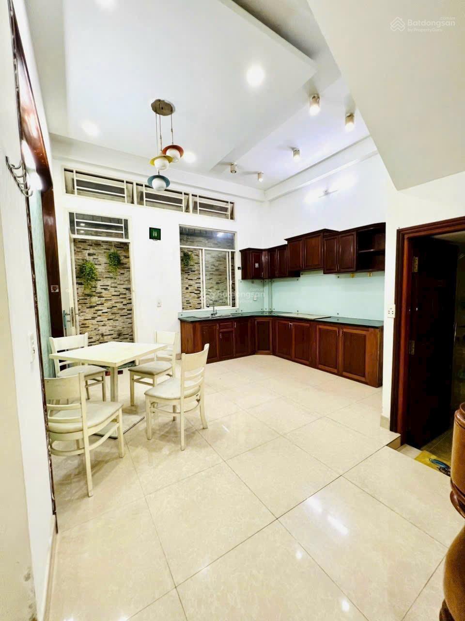 Cho thuê nhà 2 lầu giá 12,5 triệu/tháng phường Bình Trưng, TPHCM