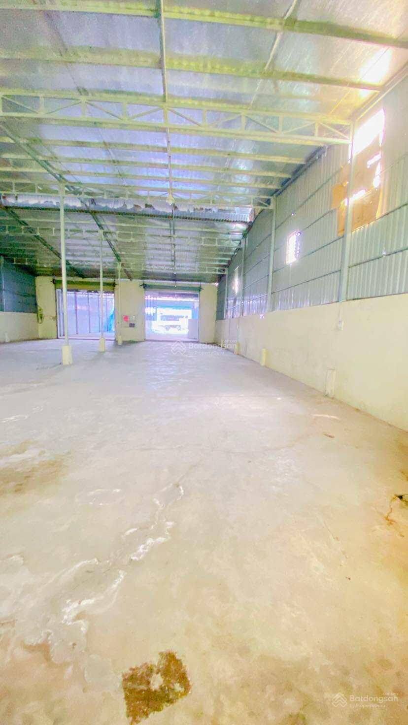 Cho thuê kho 600 m2 mặt tiền Nguyễn Văn Linh có điện 3 pha Cho thuê kho 600 m2 mặt tiền Nguyễn Văn Linh có điện 3 pha