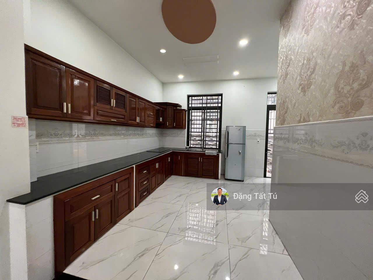 Cho thuê nhà phố Lakeview city giá chỉ 26tr/th đầy đủ nội thất, vị trí gần công viên. Lh:0917 330 *** Cho thuê nhà phố Lakeview city giá chỉ 26tr/th đầy đủ nội thất, vị trí gần công viên. Lh:0917 330 ***