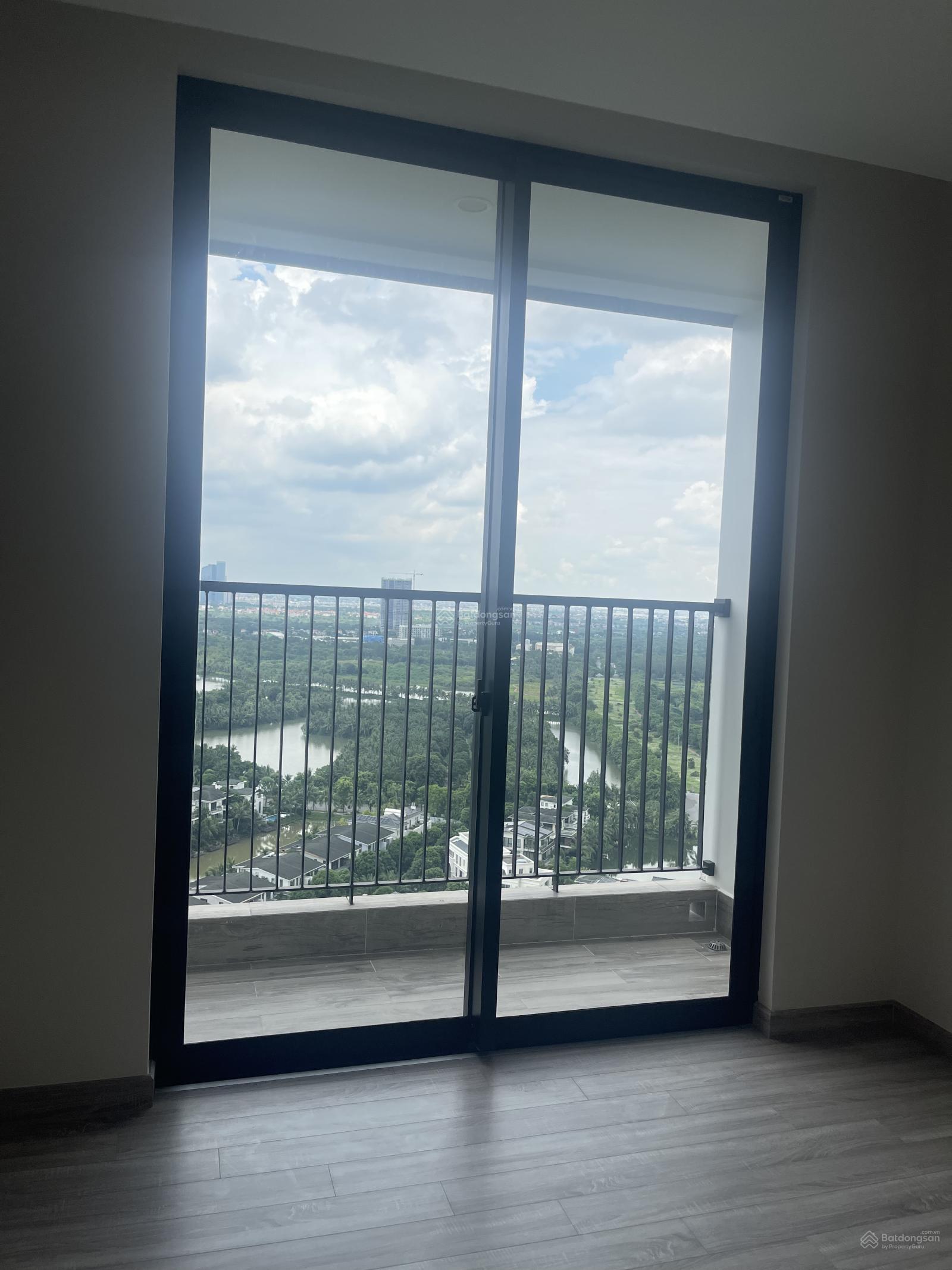 Bán căn 3 phòng ngủ Sky Forest view biệt thự đảo 112m2, giá 8.75 tỷ bao phí giá đầu tư