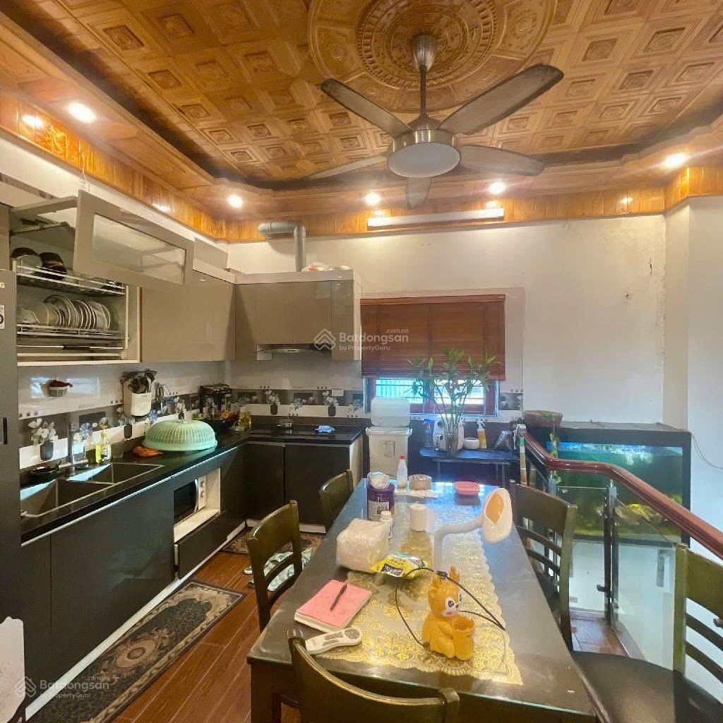 Bán nhà đẹp đường 8m vỉa hè - Ninh Hiệp, Gia Lâm 50m2 x 5T - kinh doanh - view hồ chỉ 12 tỷ.