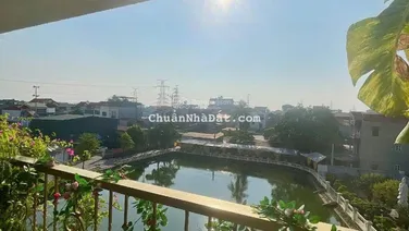 Bán nhà đẹp đường 8m vỉa hè - Ninh Hiệp, Gia Lâm 50m2 x 5T - kinh doanh - view hồ chỉ 12 tỷ.