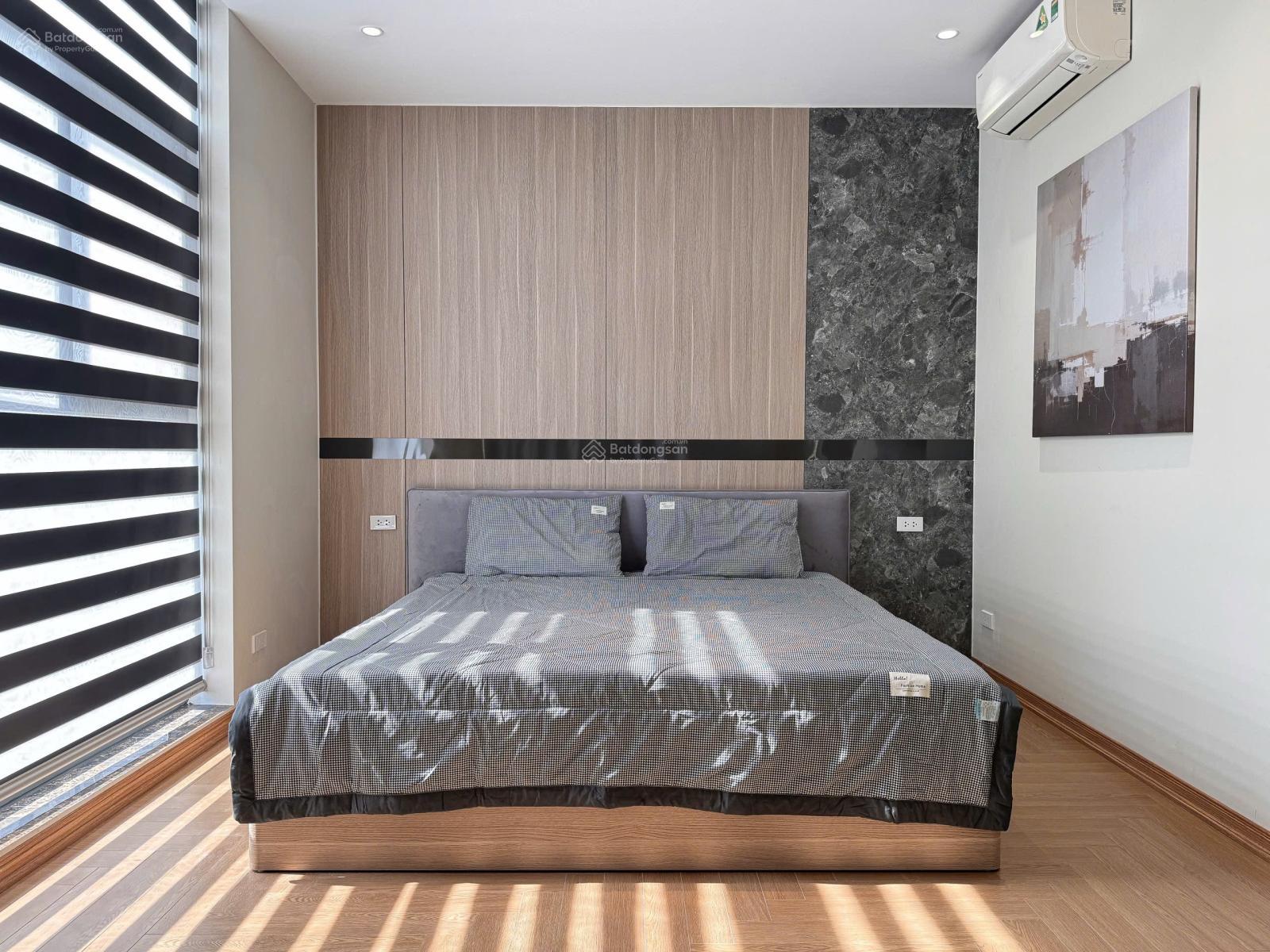 Chính chủ bán CC tại 90 Nguyễn Tuân, 7,5 tỷ, 72m2, 2PN, 2WC, nhà đẹp, sẵn sổ, full nt