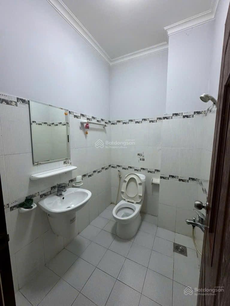 Chủ ngộp giảm sâu hẻm thông 83m2 gần Cầu Chà Và Quận 5 - 4 tầng BTCT - Giá 7,1 tỷ.0937 737 *** Chủ ngộp giảm sâu hẻm thông 83m2 gần Cầu Chà Và Quận 5 - 4 tầng BTCT - Giá 7,1 tỷ.0937 737 ***