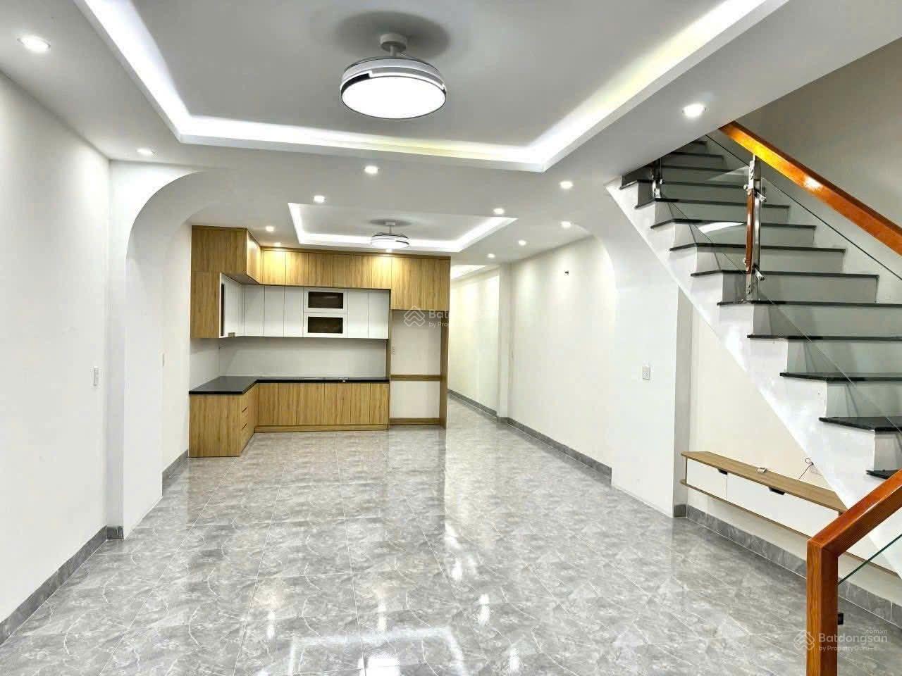 Bán nhà mới 150m2 gần trường học sổ hồng sẵn khu đô thị Mỹ Phước 3 Bến Cát Bình Dương. 0937 948 ***