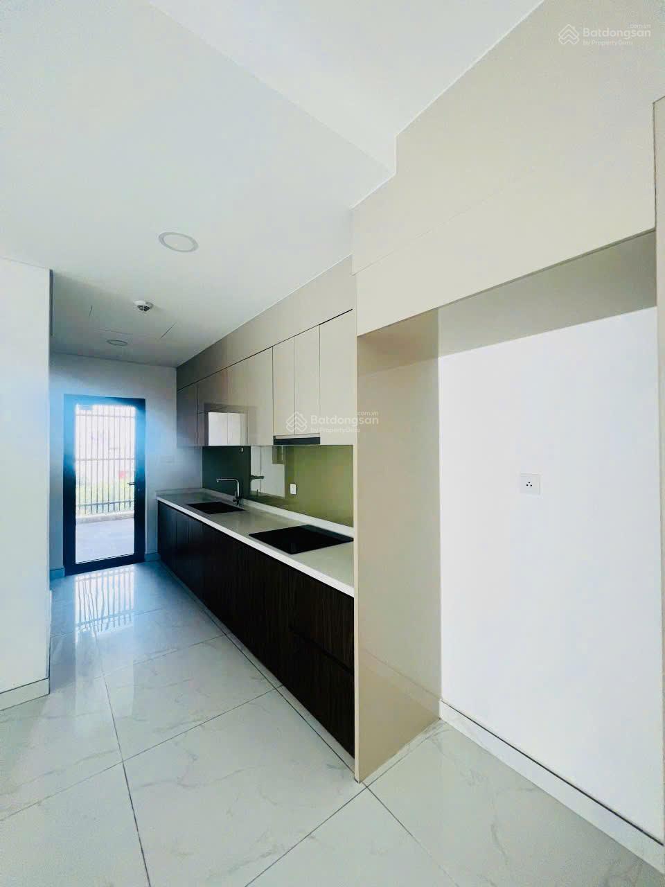 Bán nhanh căn 98m2 Diamond Brilliant, giá 7tỷ5 liên hệ em: 0909 867 ***