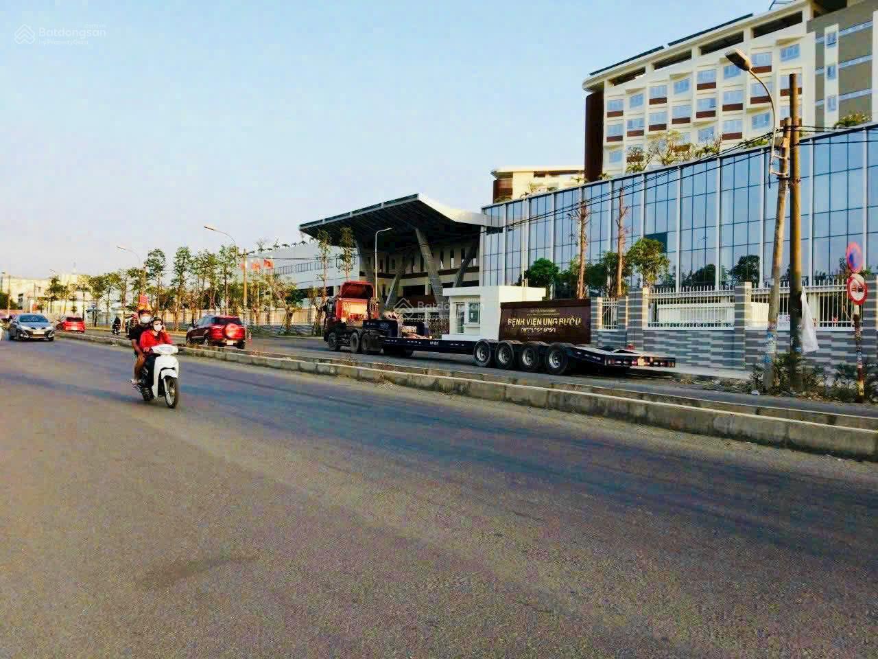 Bán nhà mặt tiền đường 400 (rộng 30m) Hoàng Hữu Nam, ngay bệnh viện Ung Bướu, Quận 9, thu nhập 50tr Bán nhà mặt tiền đường 400 (rộng 30m) Hoàng Hữu Nam, ngay bệnh viện Ung Bướu, Quận 9, thu nhập 50tr