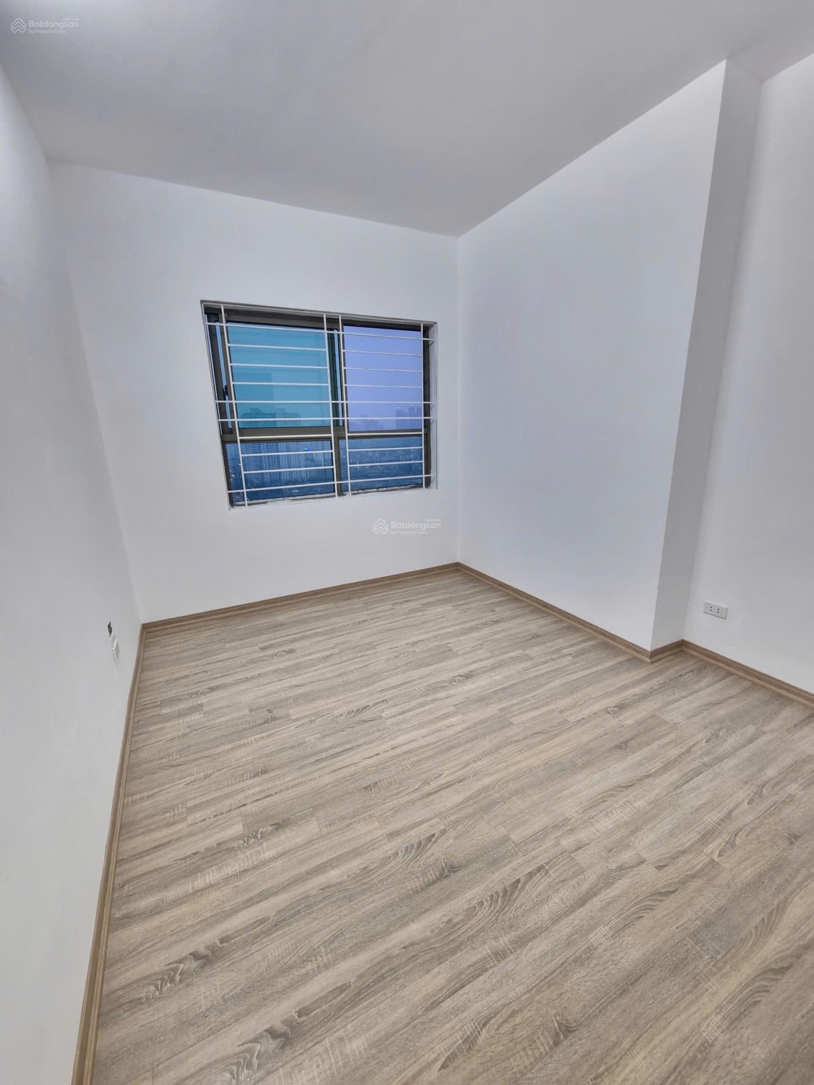 Chính chủ bán căn hộ góc 68m2, 2PN, 2VS KĐT Xa La. Full đồ. Giá 4.09 tỷ. LH 0965 859 ***