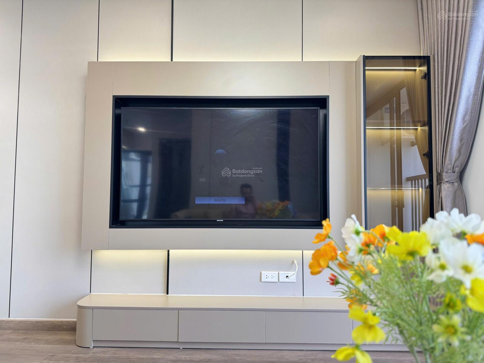 Bán căn 2 ngủ, ban công ĐN, chung cư 60B Nguyễn Huy Tưởng (bàn giao 2017), sẵn sổ, 5,x tỷ có slot