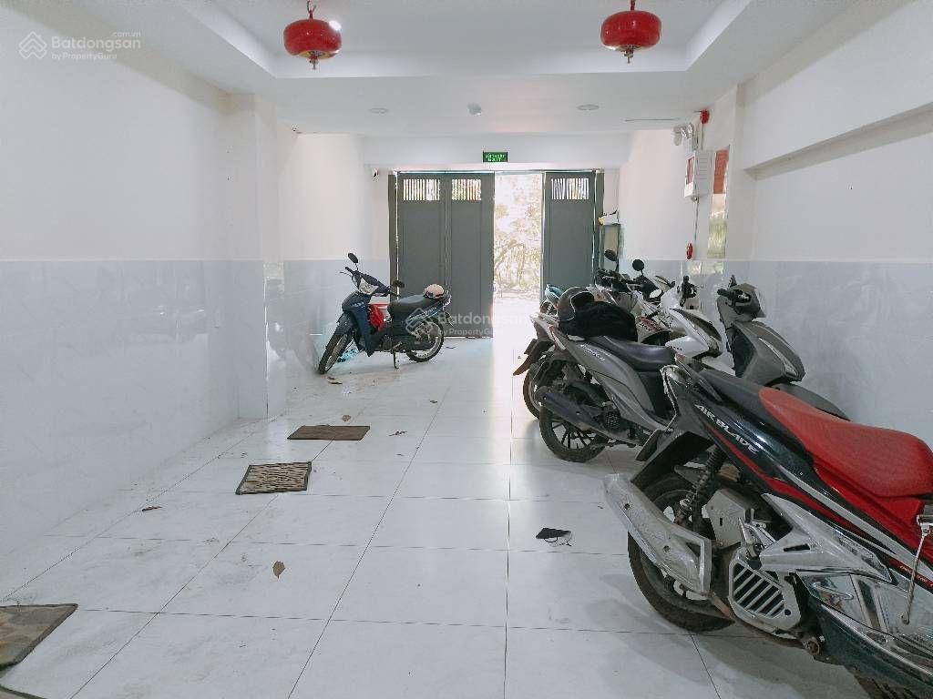 Bán nhà mặt tiền đường 12m KDC Bình Hưng, DT 96 m2, thiết kế CHDV 12p-dòng tiền 50tr/t. Nhỉnh 10 tỷ