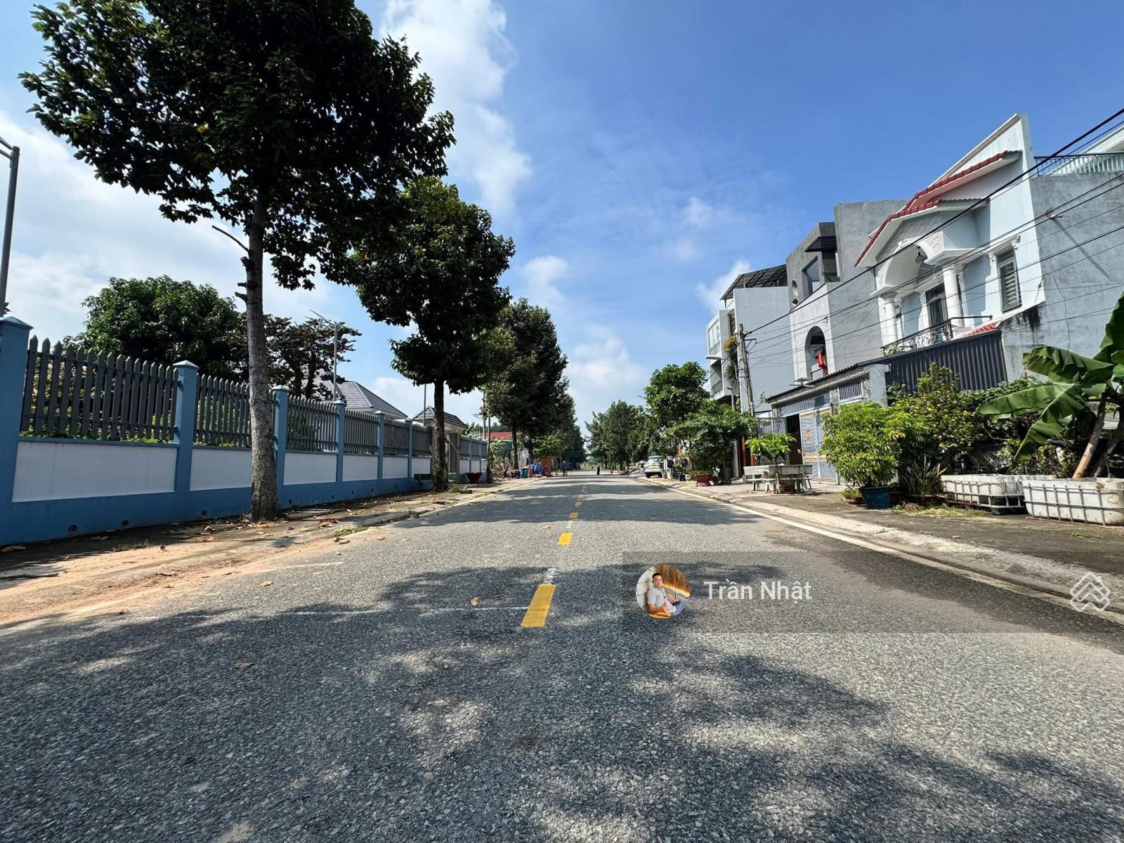 Chính chủ cần bán gấp lô đất mặt tiền đường số 15 TĐC Định Hoà TP Mới Bình Dương