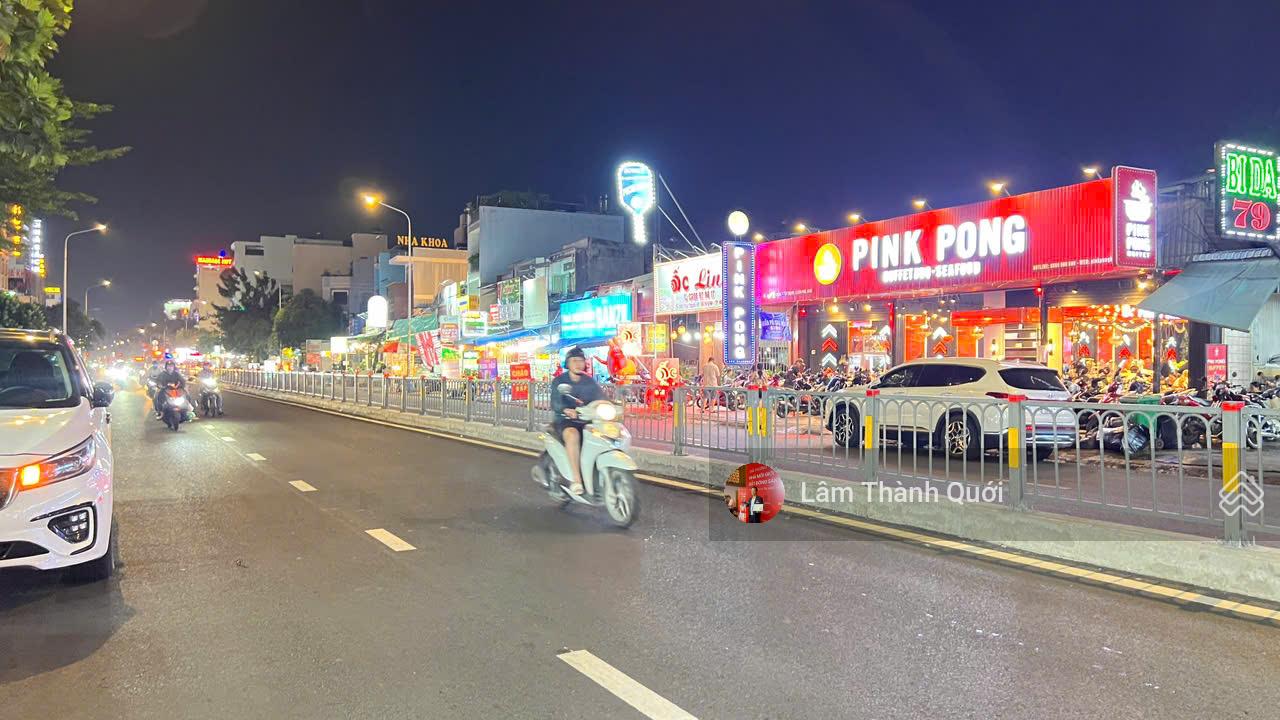 Bán nhà MT Tây Thạnh, 4550m2, đang cho thuê 400tr/th, 250 tỷ