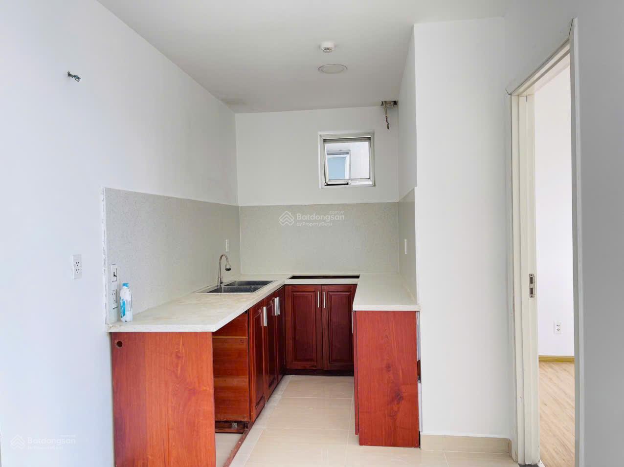 Kẹt tiền cần bán gấp căn hộ 2PN nhà mới ở ngay giá 2,990 tỷ có hỗ trợ vay. LH 0933 654 ***