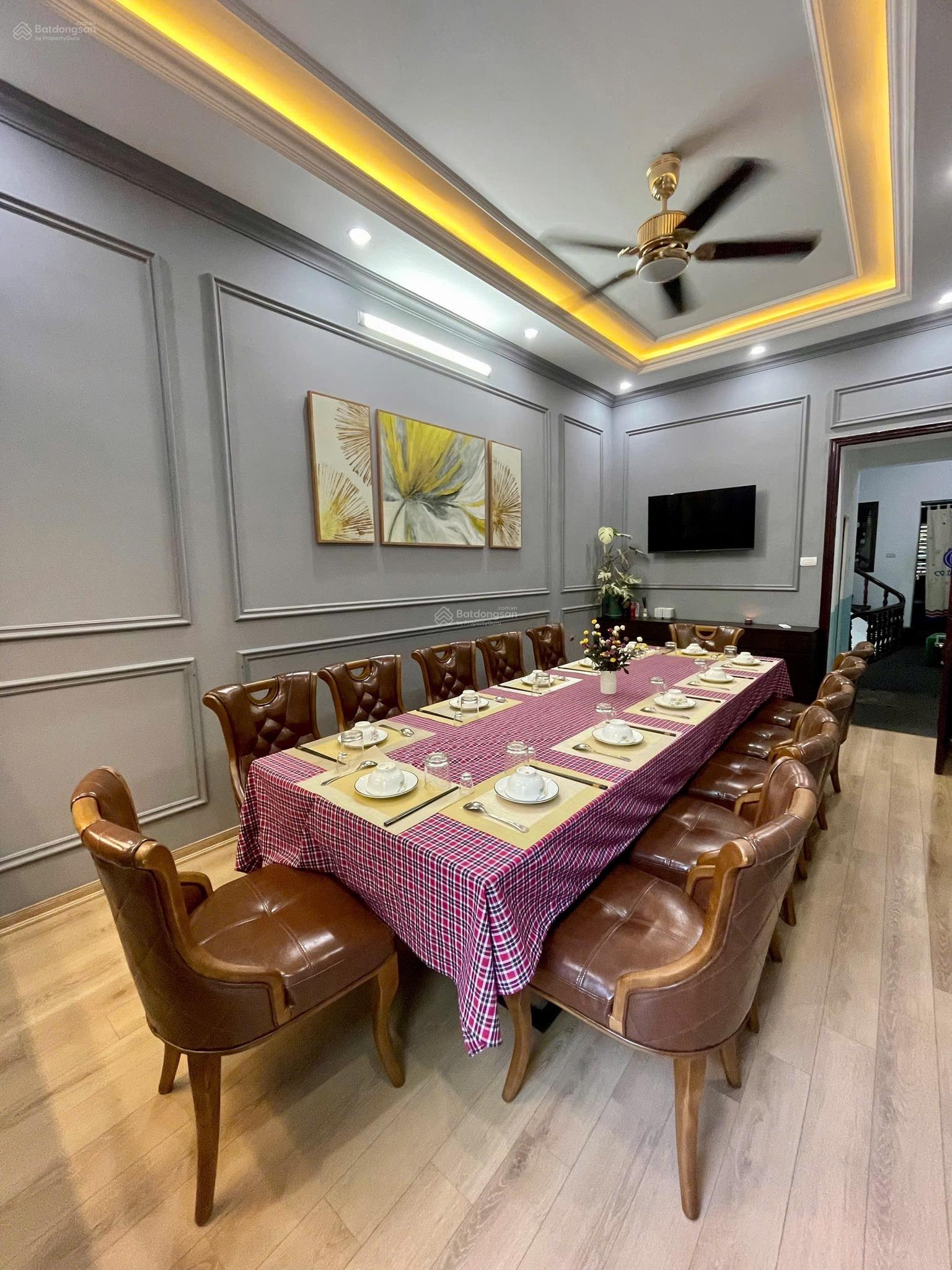 Chính chủ Cho thuê nhà mặt phố 110 Trường Chinh diện tích: 80m² x 3 tầng