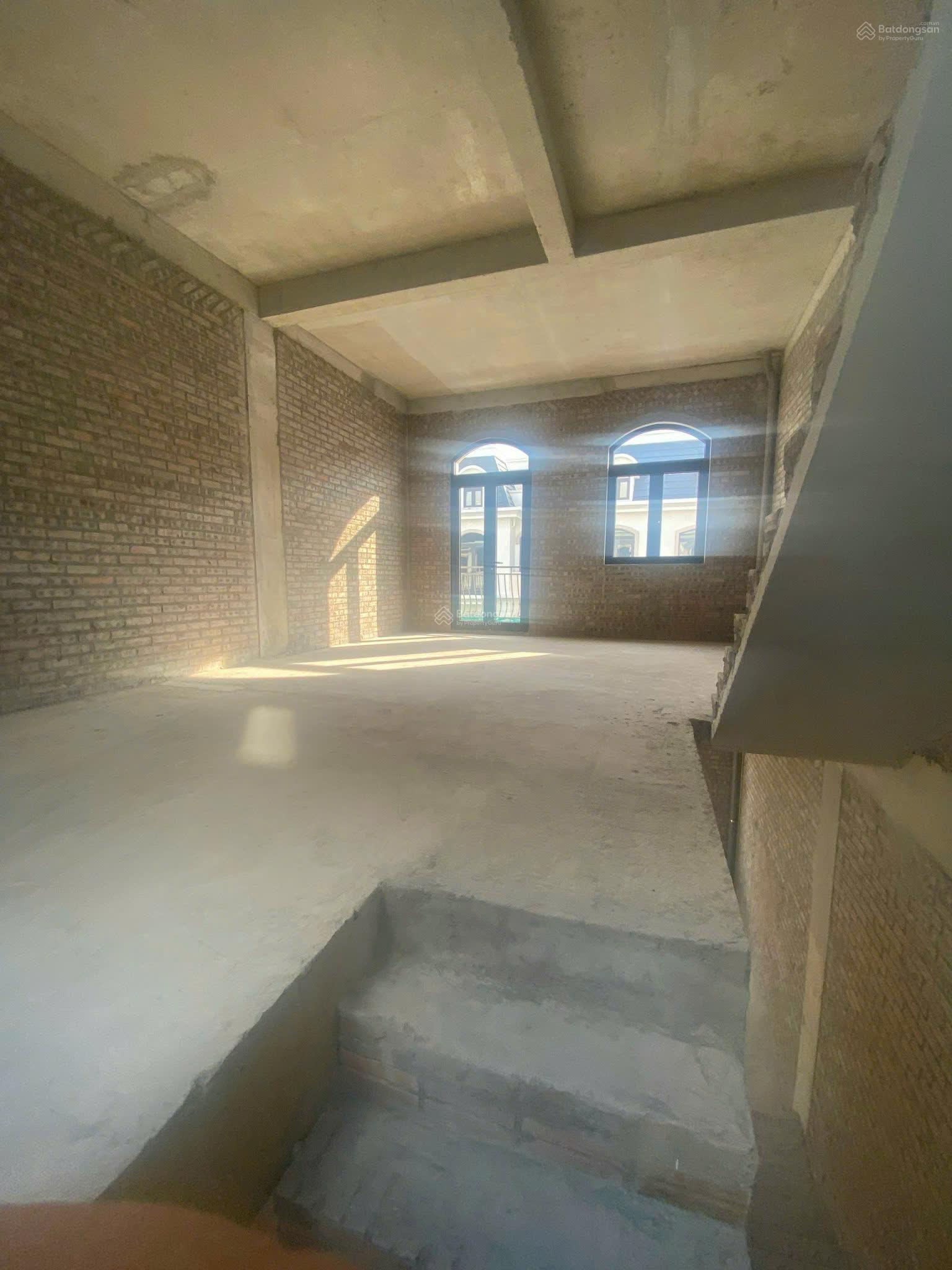 Bán nhanh liền kề 55m2 xây 5 tầng mặt tiền 5m vị trí trung tâm VH Ocean Park 2 sẵn sổ giá 8 tỷ 8