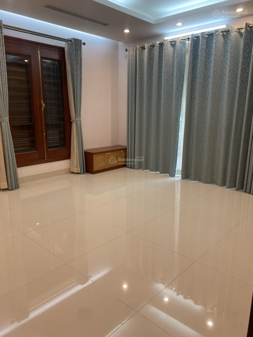 Cho thuê nhà liền kề ngõ 4 nguyễn văn lộc,mỗ lao,85m * 4 tầng 1 hầm,giá 30 triệu,LH 0968 120 ***