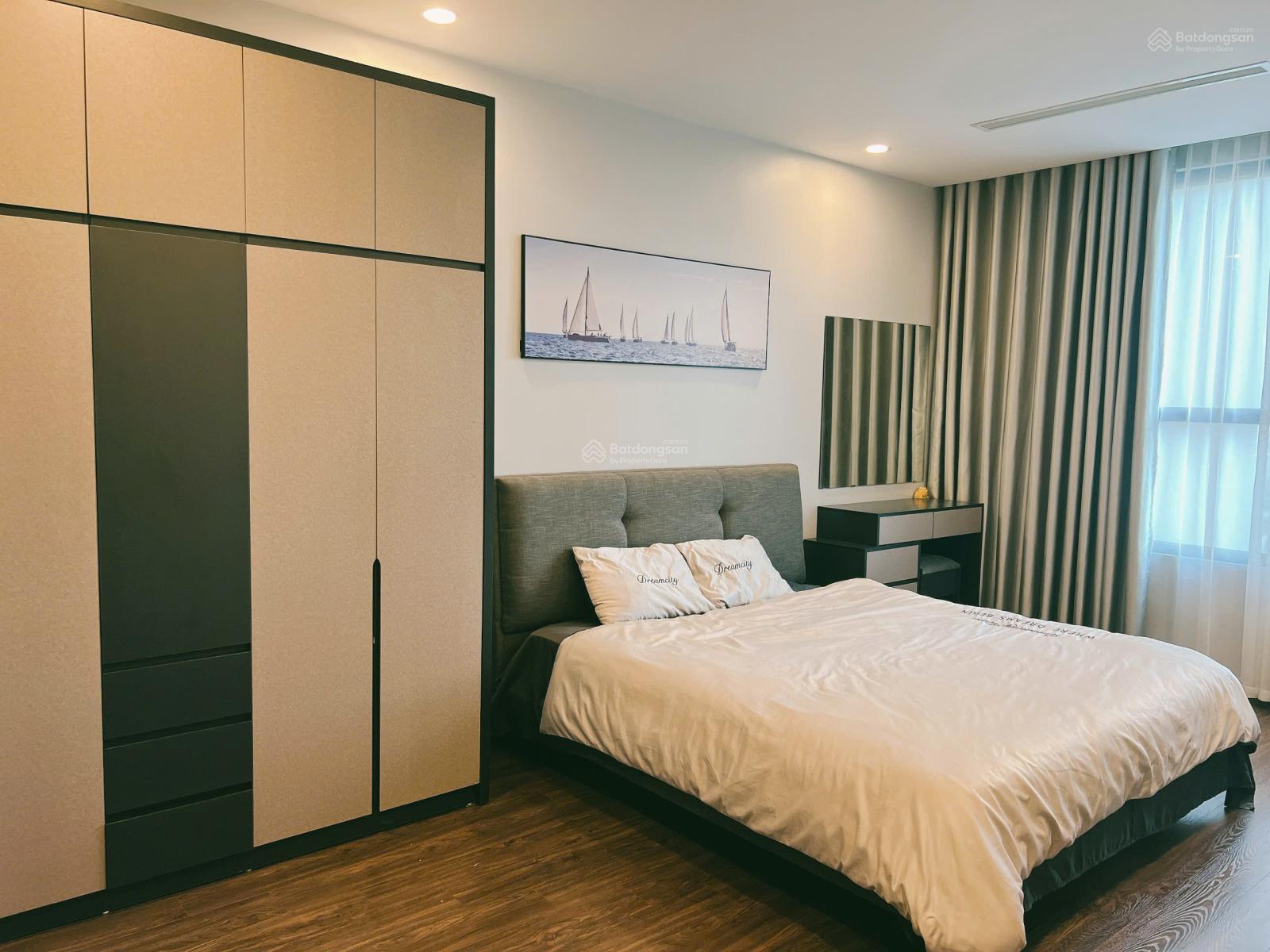 Bán gấp chung cư Riverside 349 Vũ Tông Phan, giá rẻ, 75m2, 2 ngủ, có slot ô tô, nội thất đẹp