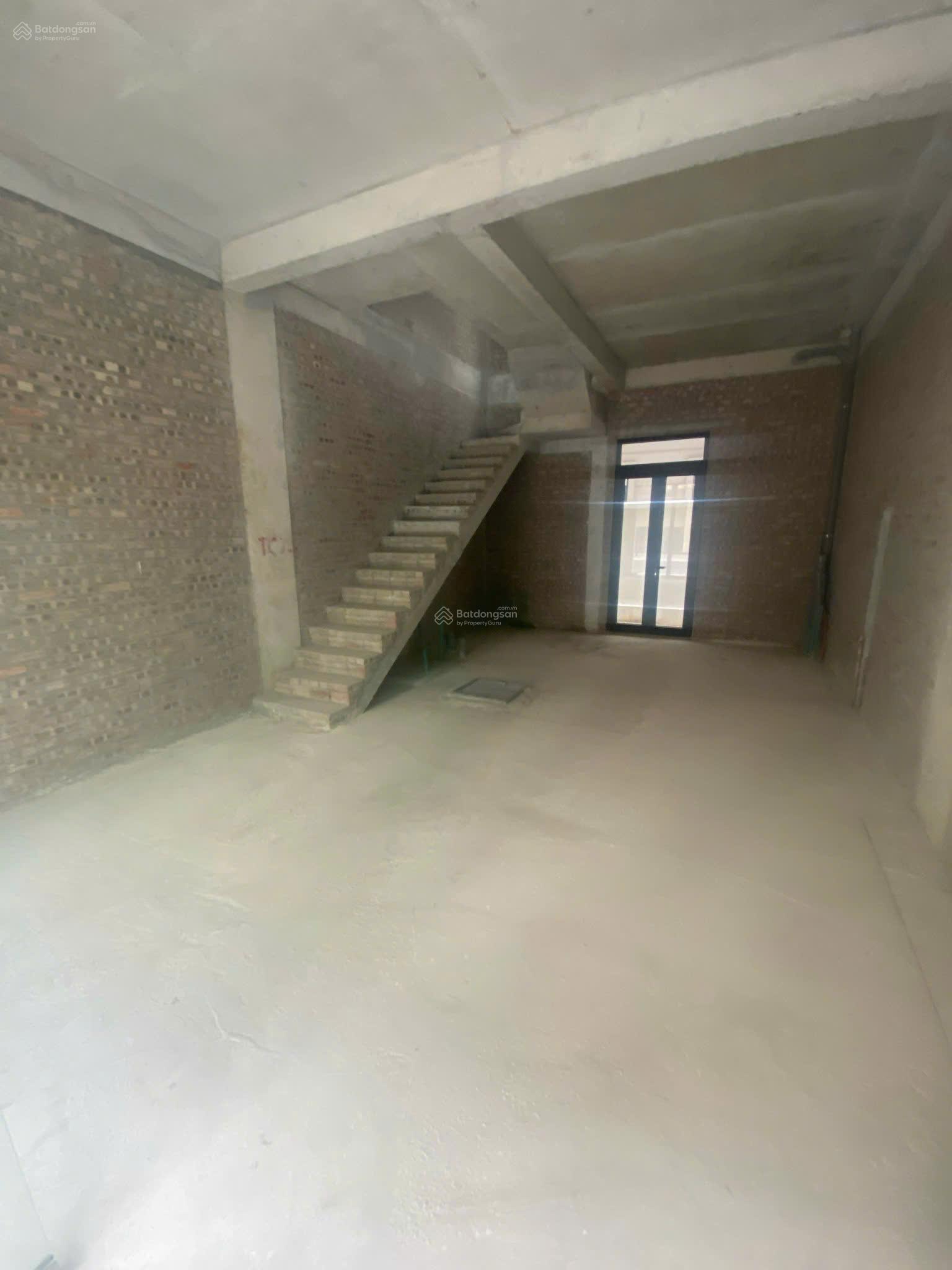 Bán gấp liền kề Sao Biển 6 trung tâm VH Ocean Park 2 hoàn thiện cơ bản 5 tầng sẵn sổ giá 9 tỷ 1