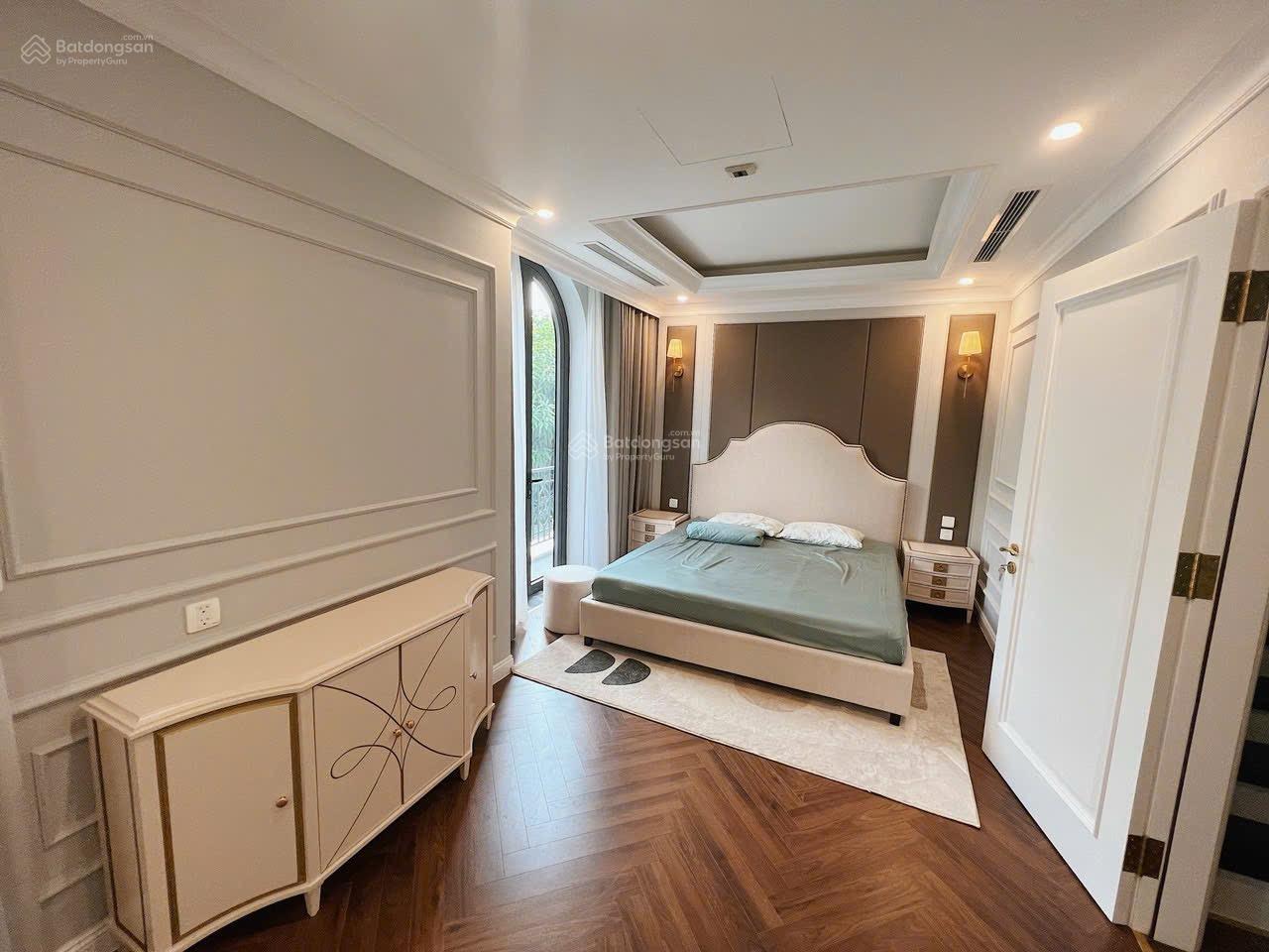 Siêu phẩm biệt thự tại đảo Ngọc Trai lớn, full nội thất có thang máy. Giá 30tr