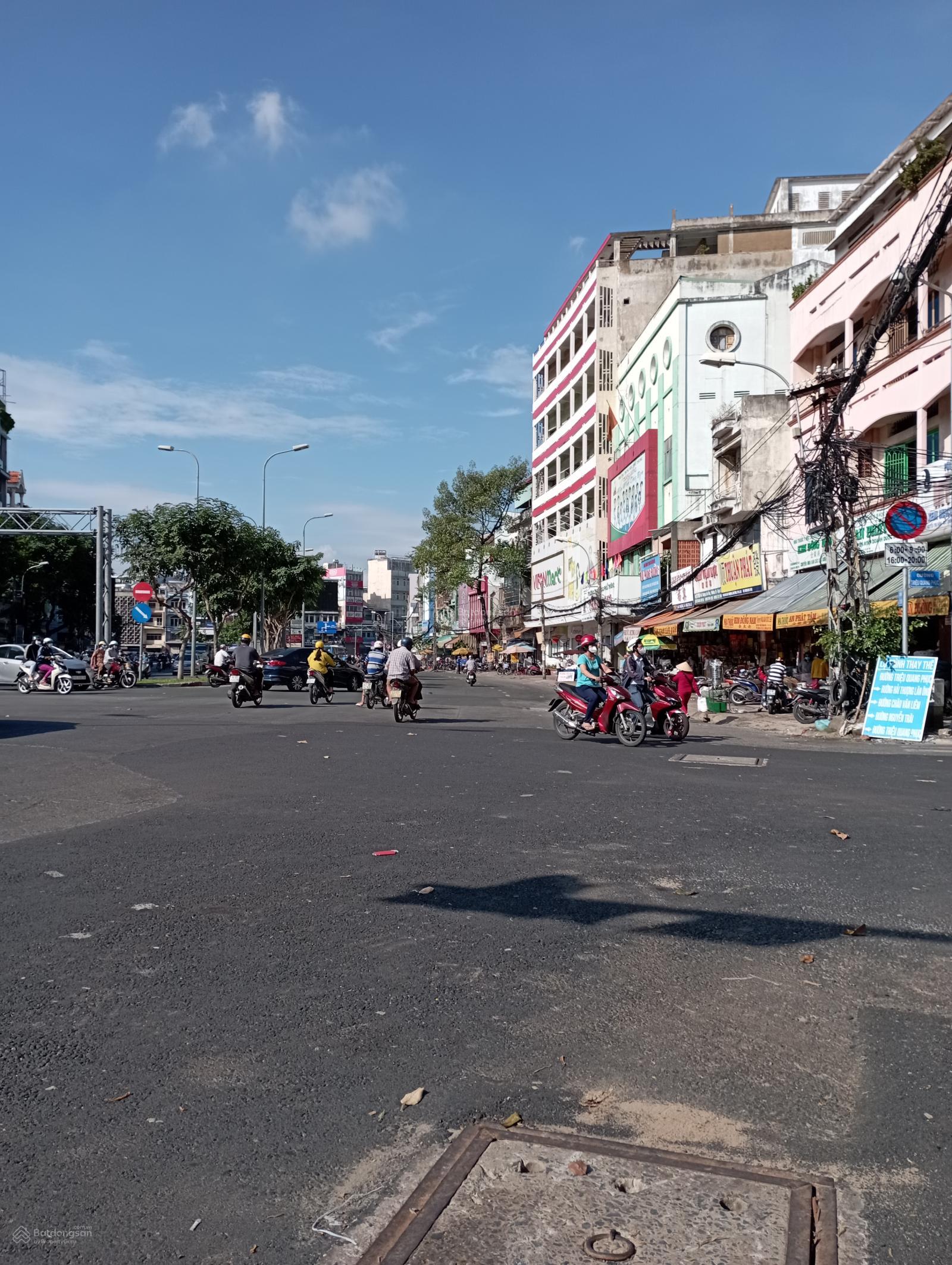 Góc 2 mặt tiền Tạ Quang Bửu, Q8, 5x20m, 5 lầu, 17 phòng thuê 70tr, chỉ có 35 tỷ