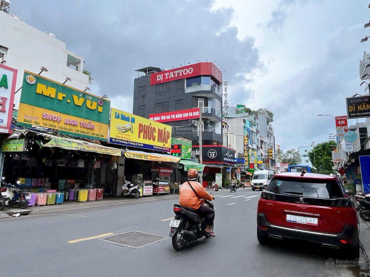 BÁN NHÀ!! MTKD ĐỘC LẬP - DT: 4X25M ( CẤP 4 ) GIÁ : 13,5 TỶ ( HÀNG HIẾM ) BÁN NHÀ!! MTKD ĐỘC LẬP - DT: 4X25M ( CẤP 4 ) GIÁ : 13,5 TỶ ( HÀNG HIẾM )