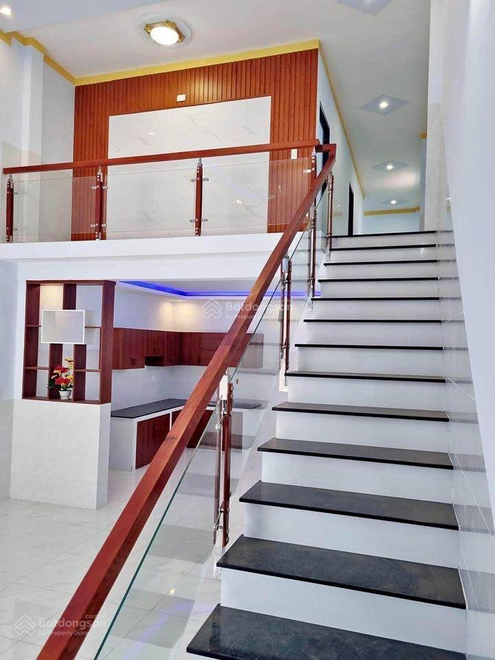 Nhà 4x10m, đường Số 8 - BHH B, Bình Tân, 2PN 2WC, giá 1tỷ6, LH 0359 458 ***