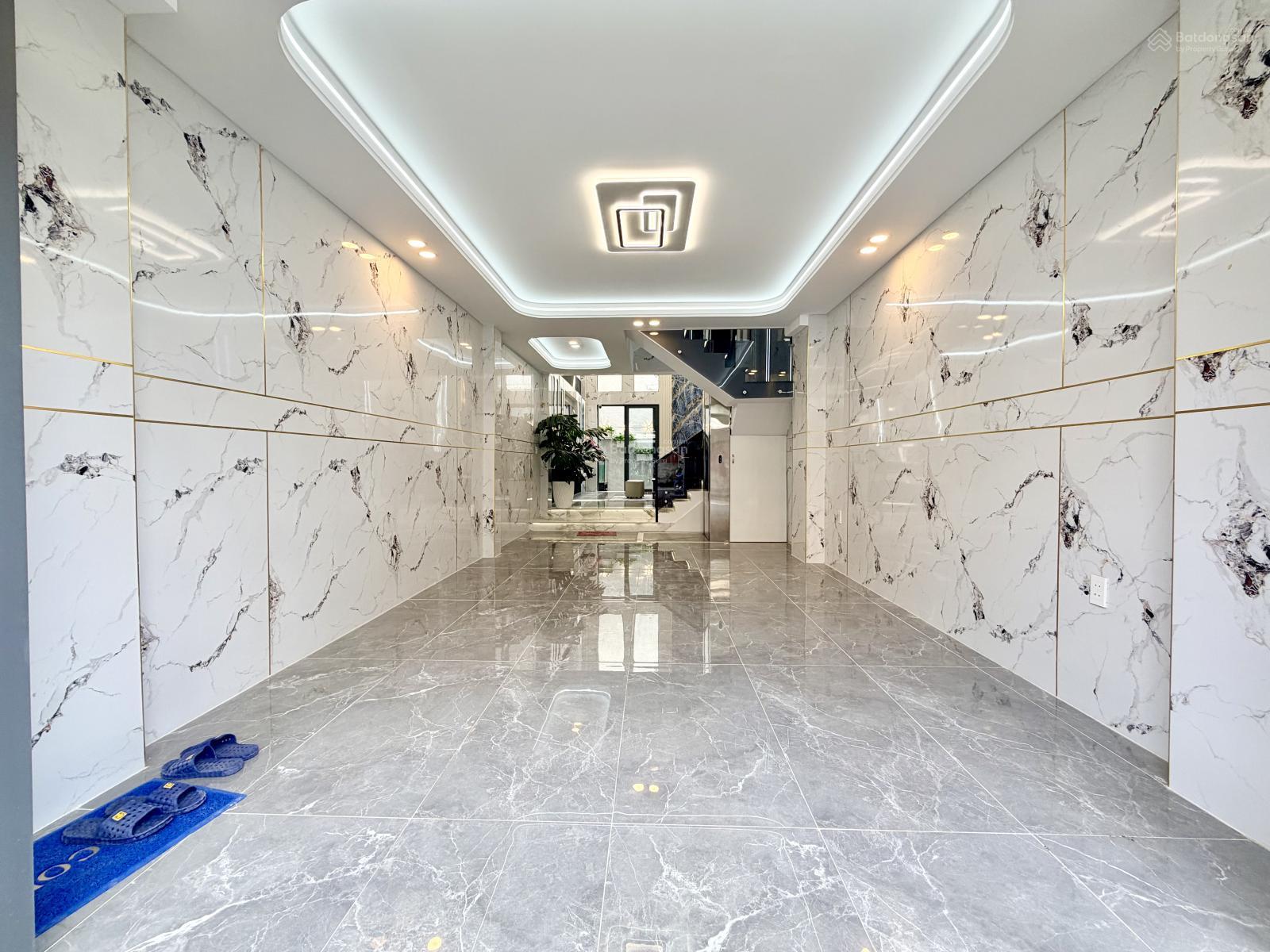 Bán gấp nhà riêng có thang máy - 4PN, 5WC tại Thạnh Lộc 13, Q12, 7,79 tỷ, 64m2