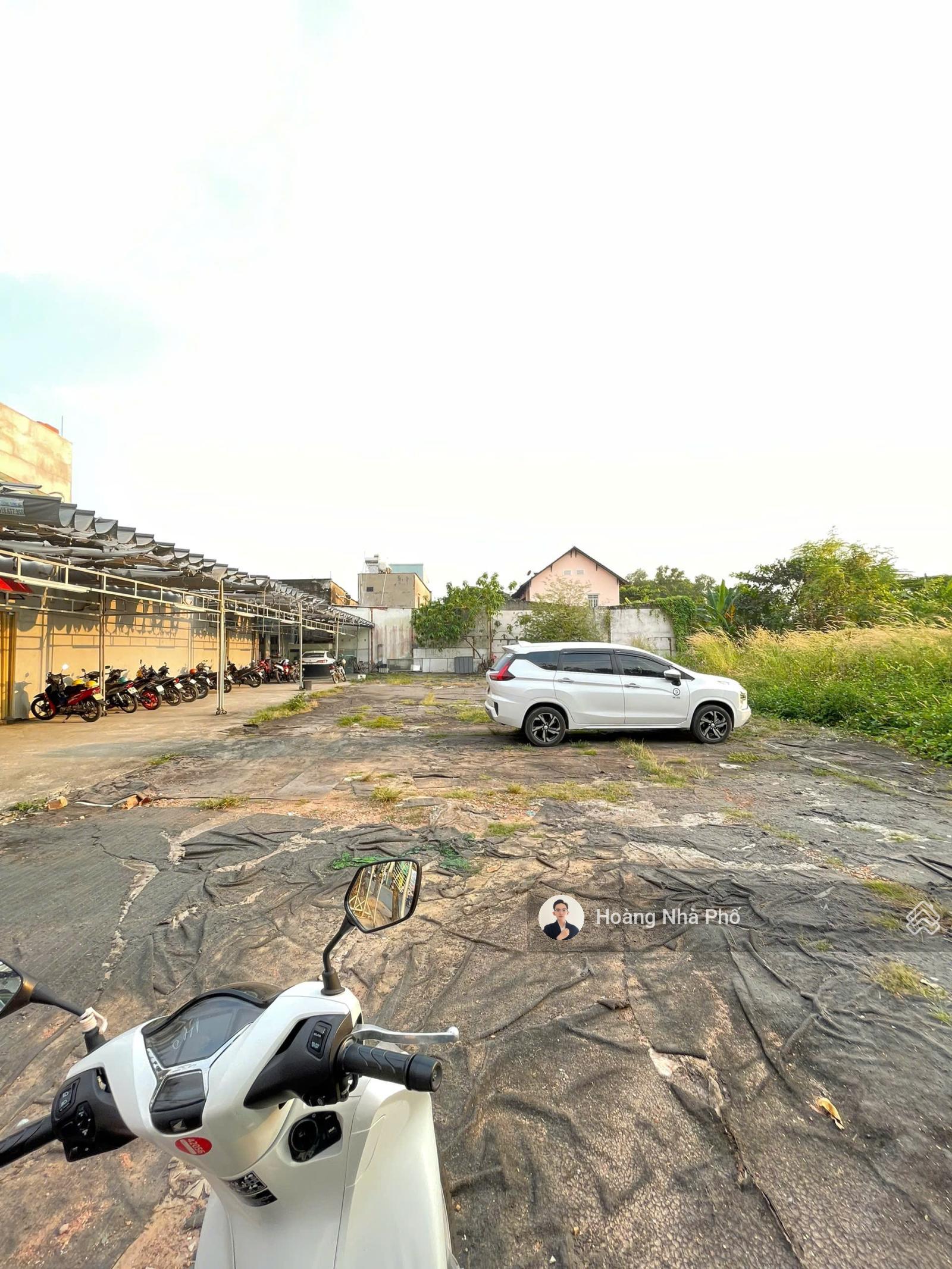 Bán đất mặt tiền kinh doanh sầm uất - 429m2 ngang 12.5m - Đường 20m, vỉa hè 4m - Được xây 8 tầng