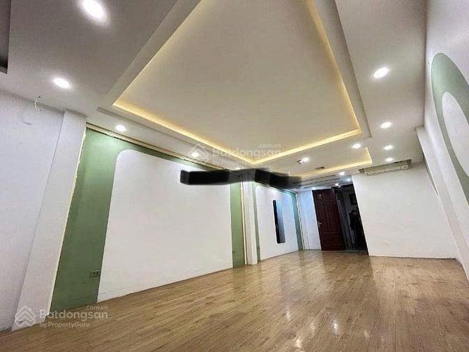 Cho thuê nhà mặt phố Trung Phụng, DT 50m2x6 tầng, MT 5m, giá 50tr, LH 0968 896 ***