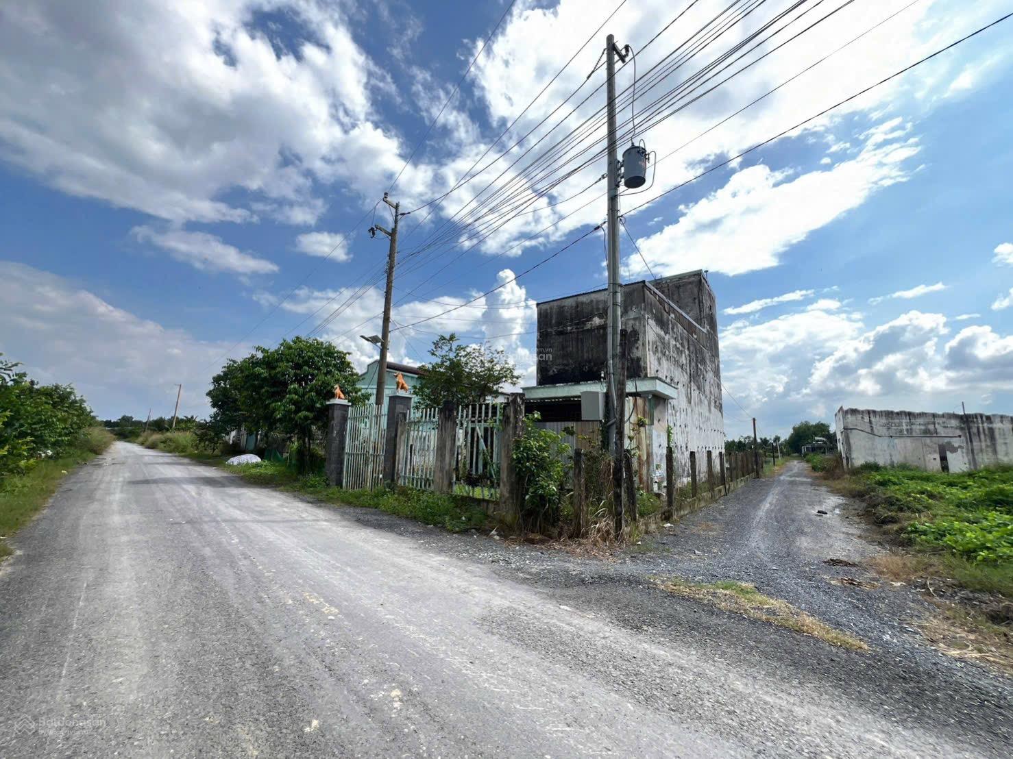 Tìm đâu ra Đất sát Cv Võ Văn Tần 5x43m giá 990tr chốt đường ô tô 4tr6/m2 quá rẻ