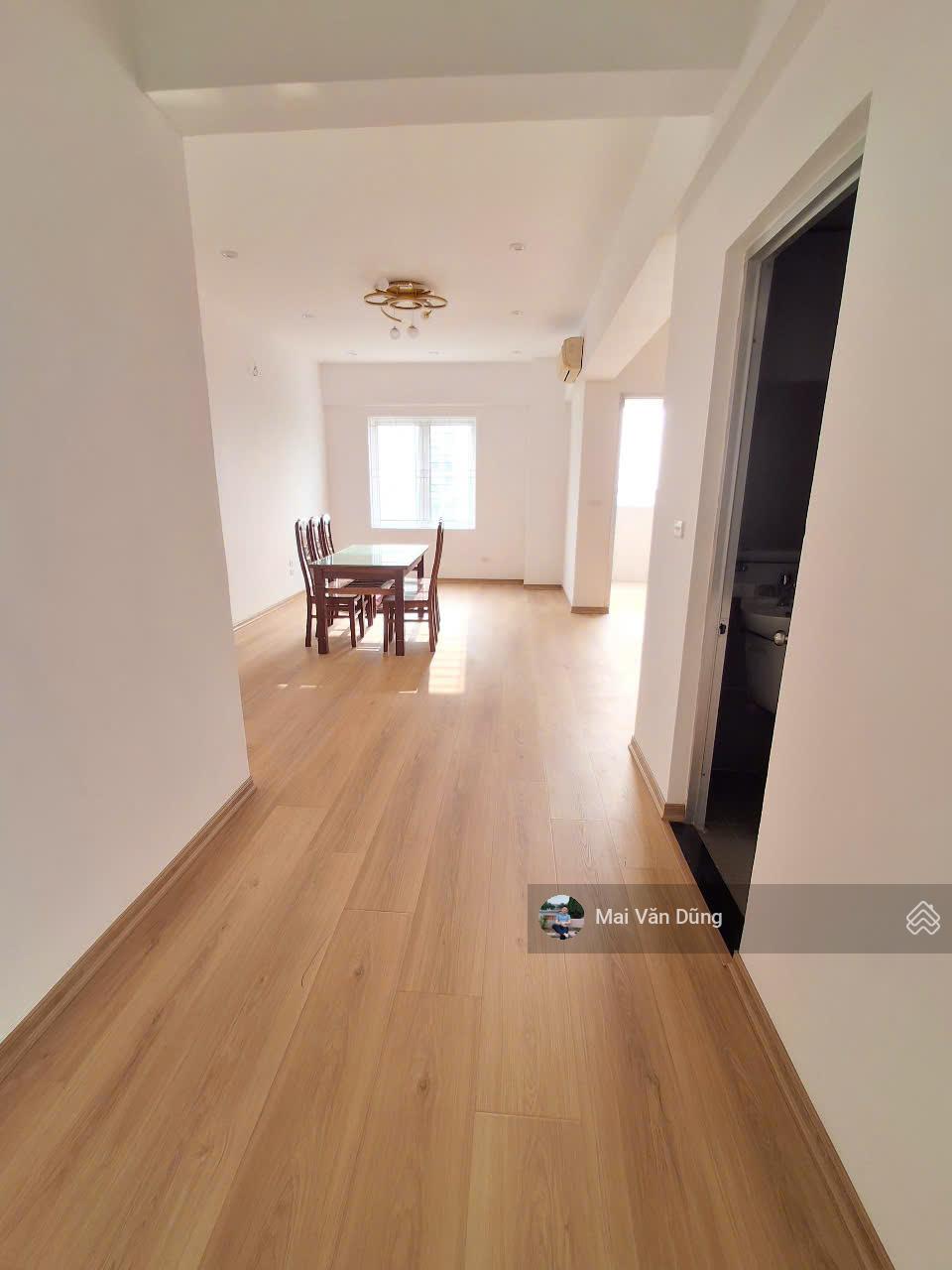 Bán CC hàng hiếm tại Giang Biên, 5,99 tỷ, 98m2, phong thủy tốt Bán CC hàng hiếm tại Giang Biên, 5,99 tỷ, 98m2, phong thủy tốt