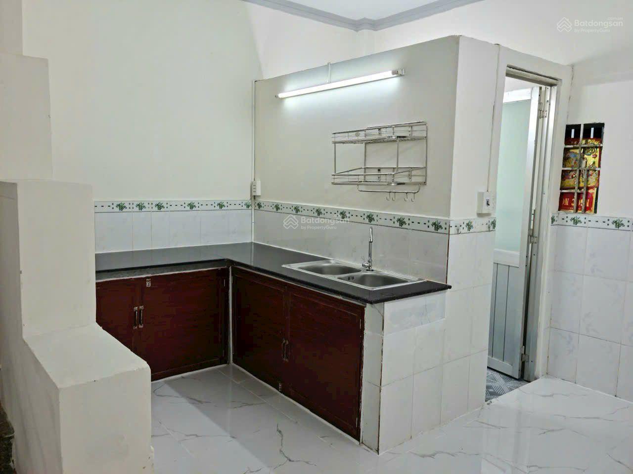 Bán nhà hẻm 1697, Lê Văn Lương, DT ngang 4x12m. 1trệt 1 lầu, đường xe hơi