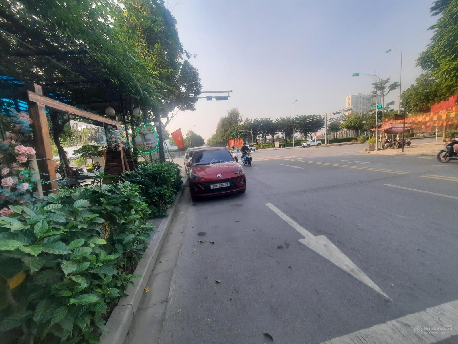 Bán Đất Vạn Phúc Hà Đông 80m2 Mặt tiền 5.2m KhuĐấuGiá Ô tô tránh Vỉa Hè Xây Văn Phòng Xây CCMN LHCC