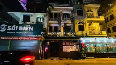 Cho thuê nhà phố Linh Lang 100m x 4 tầng mặt tiền 8m , lh em kẻo đối thủ bạn thuê nhà trước bạn