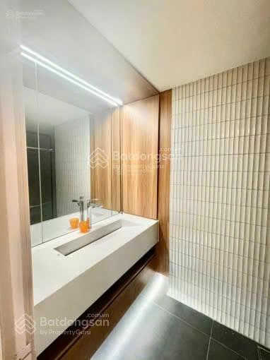 Bán CC 3PN, 102m2 tại khu đô thị 54 Hạ Đình, 7 tỷ 5 VND